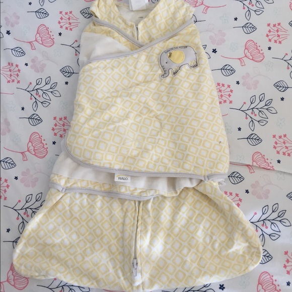 Newborn to 3 month Halo sleepsack swaddle - Picture 1 of 1
